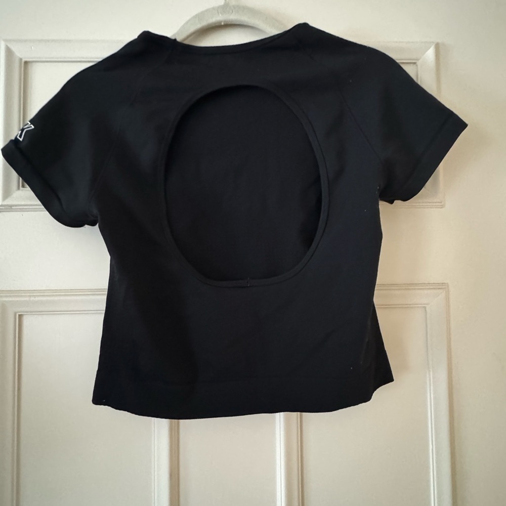 PINK Victoria's Secret Black Activewear Seamless Tee - Picture 2 of 6